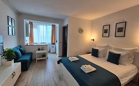 Zara Studio Brasov